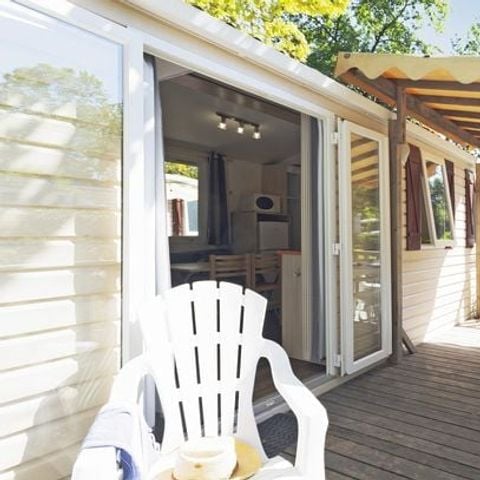 Stacaravan 6 personen - Klassiek | 2 Slaapkamers | 4/6 Pers. | Verhoogd terras | Airconditioning.