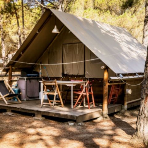 Safaritent 4 personen - Lodge Tent - Geen sanitair - aankomst op zaterdag in het hoogseizoen