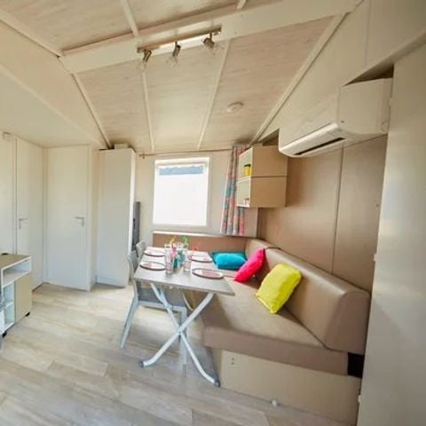 Stacaravan 6 personen - Mobile-home | Comfort XL | 2 slaapkamers | 4/6 pers. | Verhoogd terras | Airconditioning