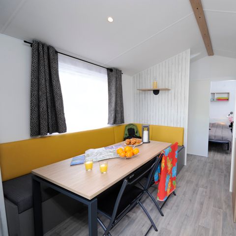 Stacaravan 2 personen - Confort 23m² - 1 kamer - halfoverdekt terras 18m² + BBQ