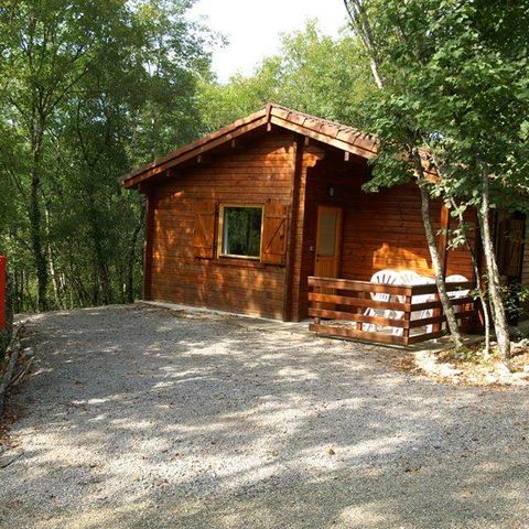 Chalet 2 personen - in massief hout (minderjarigen onder de 18 jaar worden niet aanvaard)