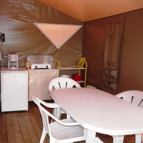 Bungalowtent 4 personen - 2 slaapkamers 20m² - zonder badkamer