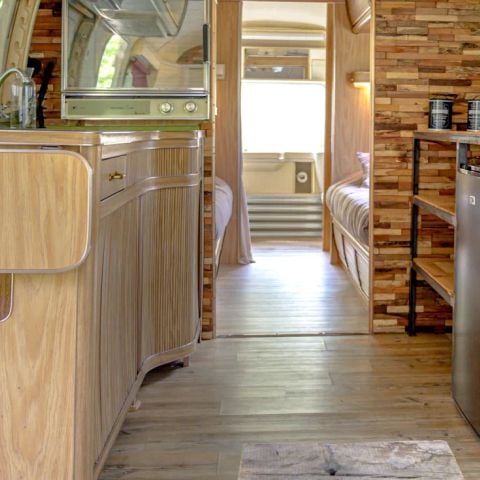 Caravan 2 personen - AMERICAN AIRSTREAM met Spa