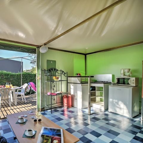 Stacaravan 6 personen - Bungalow Funflower Standard 25m² (2 kamers) - zonder eigen badkamer 4/5 pers