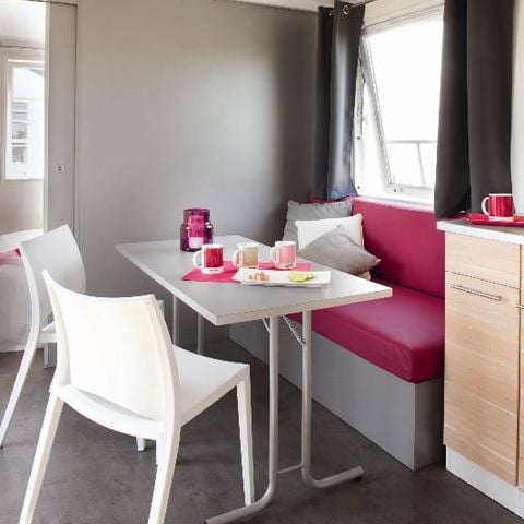 Stacaravan 4 personen - Stacaravan Confort 23/27m² - 2 kamers - overdekt terras + TV 4 pers