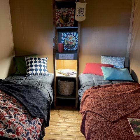 Safaritent 4 personen - Lodge Toilé Confort 25m² (2 kamers) - met sanitair - overdekt terras