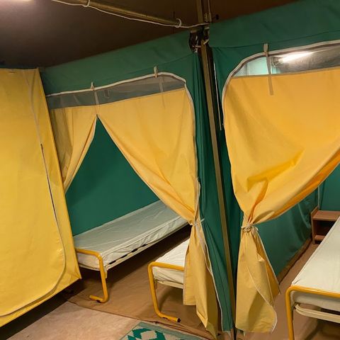 Bungalowtent 4 personen - Canvas tent - 2 slaapkamers - geen sanitair