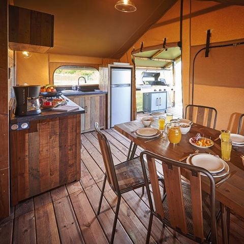 Safaritent 5 personen - Lodge KENYA 46m² (zaterdag tot zaterdag)