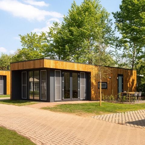 VAKANTIEHUIS 28 personen - 7x Happy Oak Lodge met Hottub