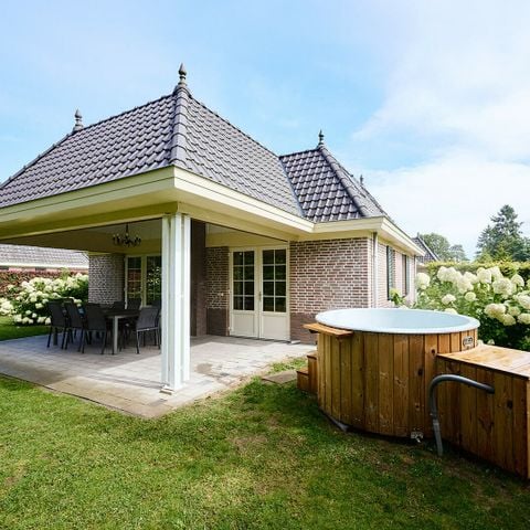 Villa 8 personen - de IJsvogel Jacuzzi