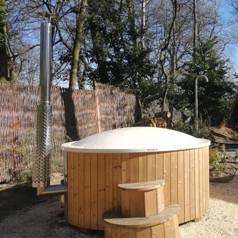 Bungalow 4 personen - Bos Lodge 75 met Hottub