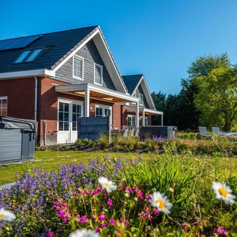 Villa 6 personen - Watervilla met jacuzzi