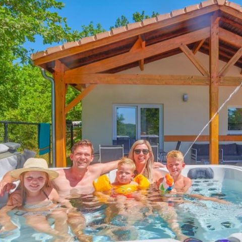 VAKANTIEHUIS 6 personen - Libelle dalzicht + jacuzzi