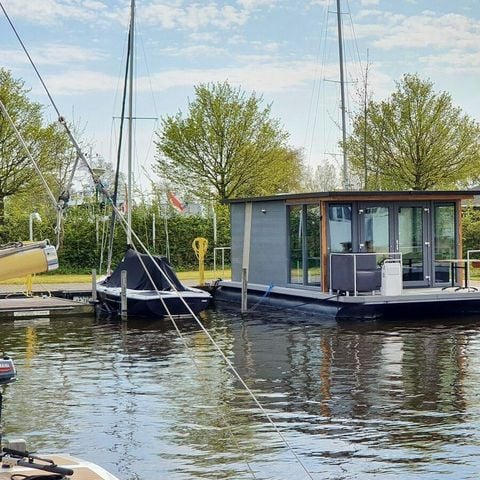 UNIEKE ACCOMMODATIE 4 personen - Houseboat Heeg 4 persoons