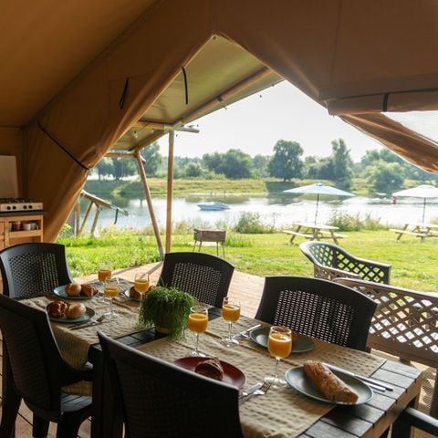 Safaritent 6 personen - premium Maaszicht