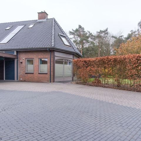 VAKANTIEHUIS 10 personen - Familiehuis Rheeze