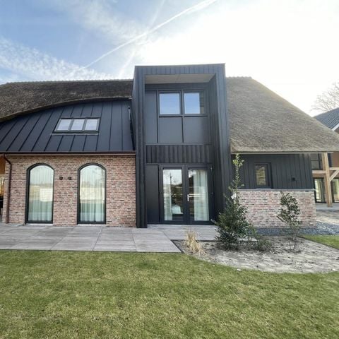 Villa 12 personen - Boerderij Villa Wellness