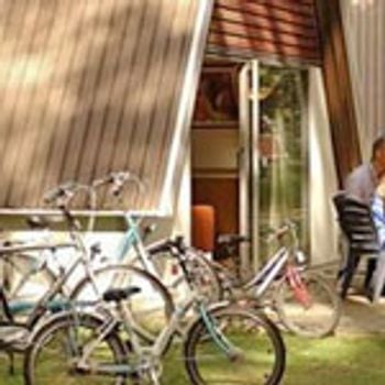 Bungalowparken nabij fietsgebied